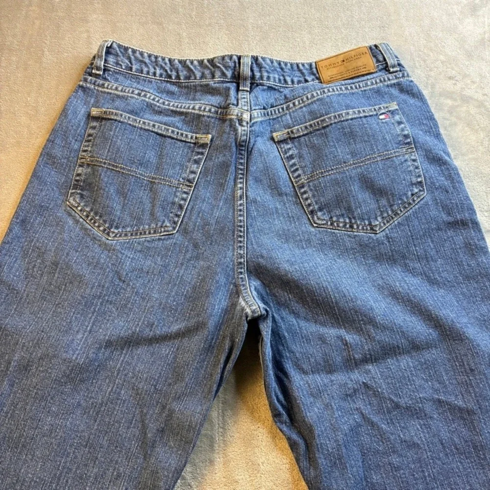 Vtg Tommy Hilfiger Men Relaxed Fit Straight Leg Blue Denim Jeans 38x30 Med Wash